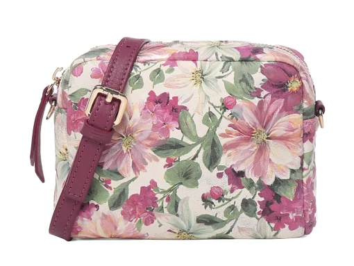 Innue Handbags
