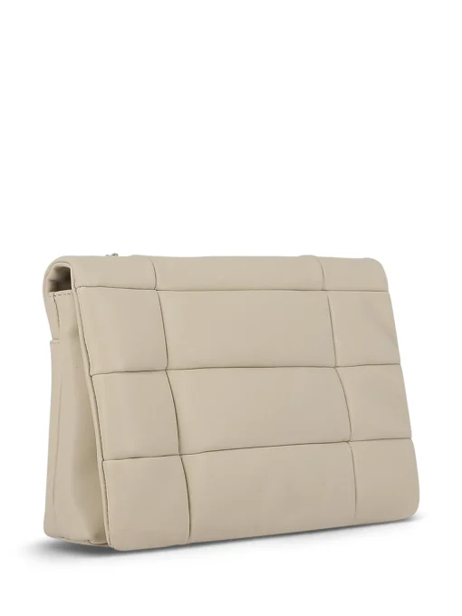 Innue Handbags