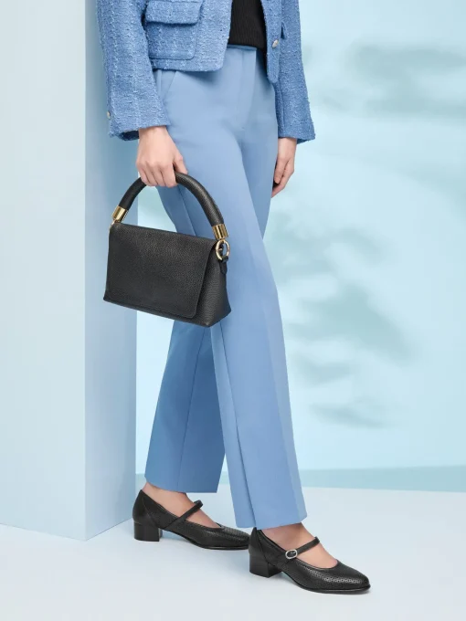 Innue Handbags